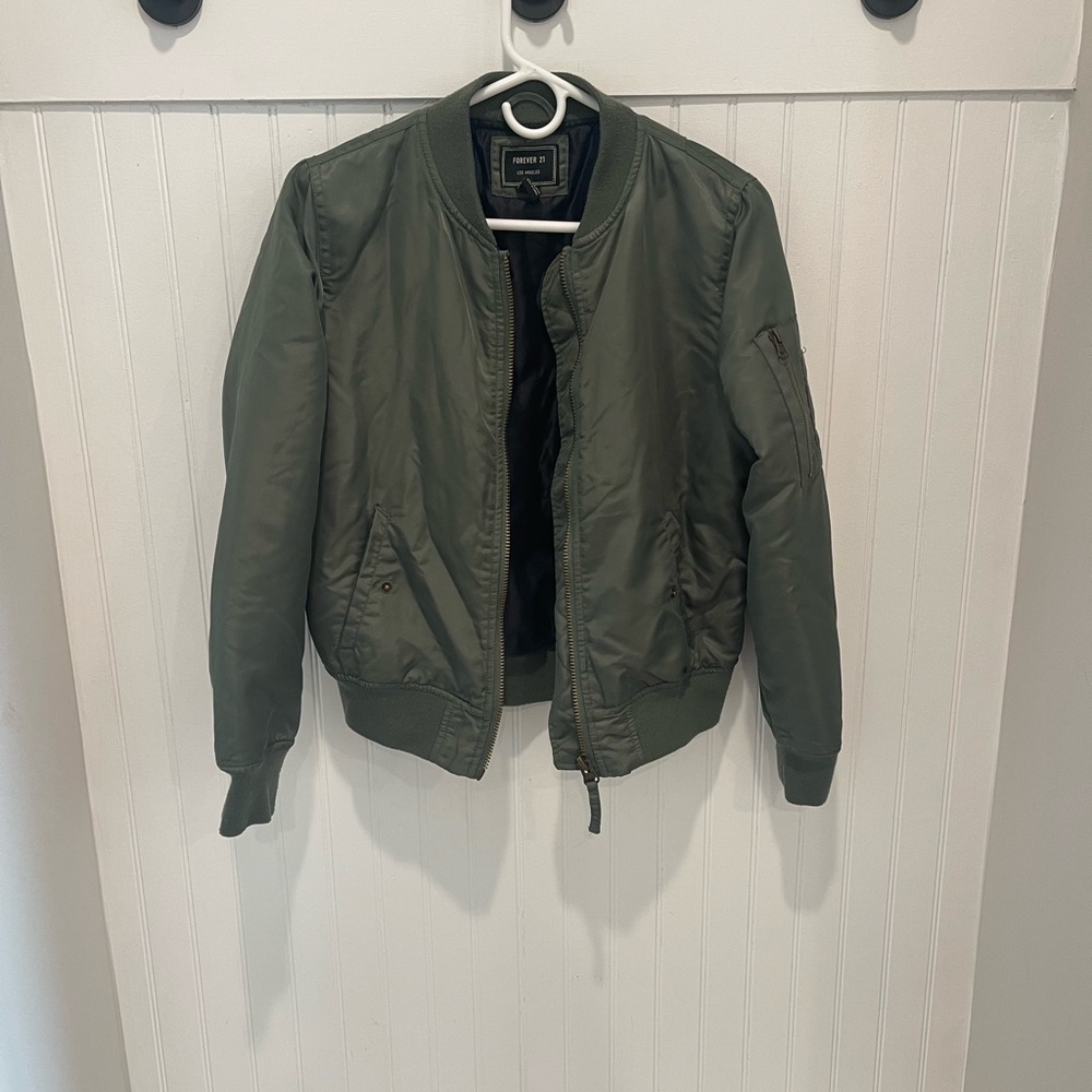 Women’s Bomber Jacket.